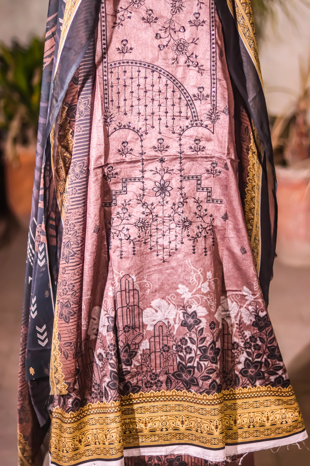 Luxe Embroidered Ensemble - Unstitched